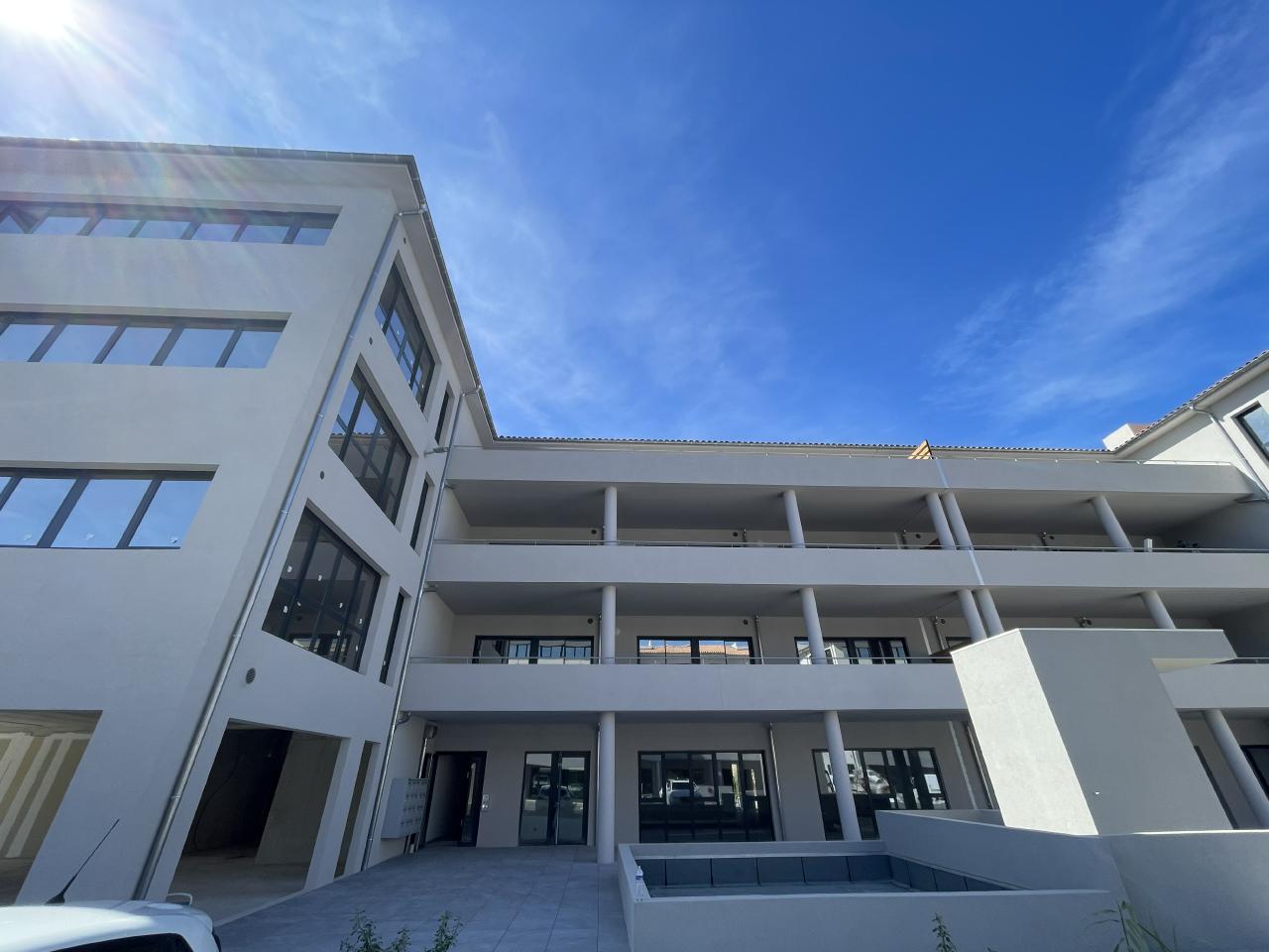 Bureau Aubagne 364m² Location bureau Aubagne Bouches-du-Rhône OLBUR2318207 0